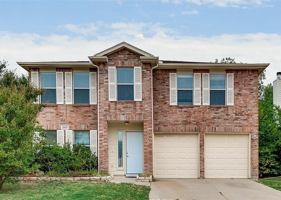 1st image of 2217 Oleander Way