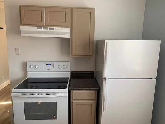 5th image of 3828 Altura Ave Unit B