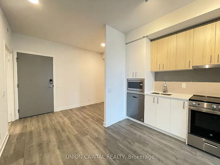 50 Upper Mall Way #1403 — Photo 15