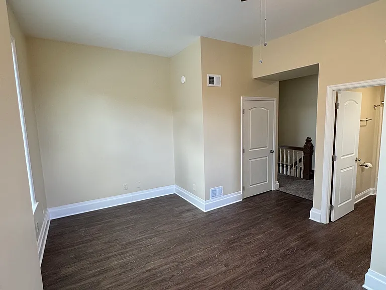 211 Shiloh St — Photo 12