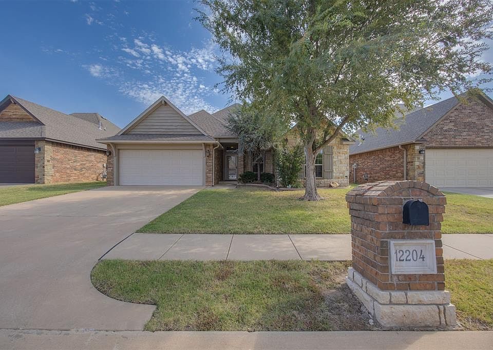 1st image of 12204 Fox Hill Way
