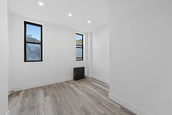 Rented by R New York | media 3