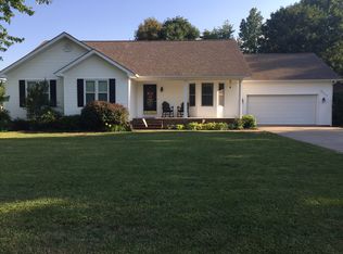 8250 Timberland Dr, West Paducah, KY 42086