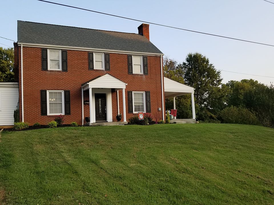 1st image of 906 Jefferson Cir