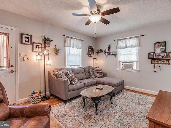 4th image of 1020 Beechwood Dr