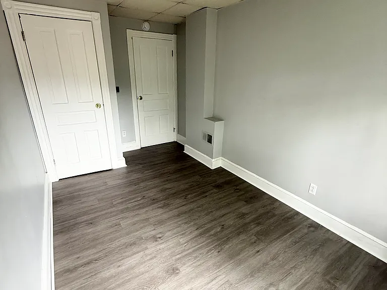 48 W Union Blvd #B — Photo 15