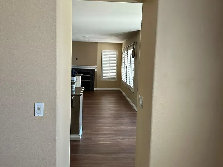 2552 Valley Waters Ct — Photo 9