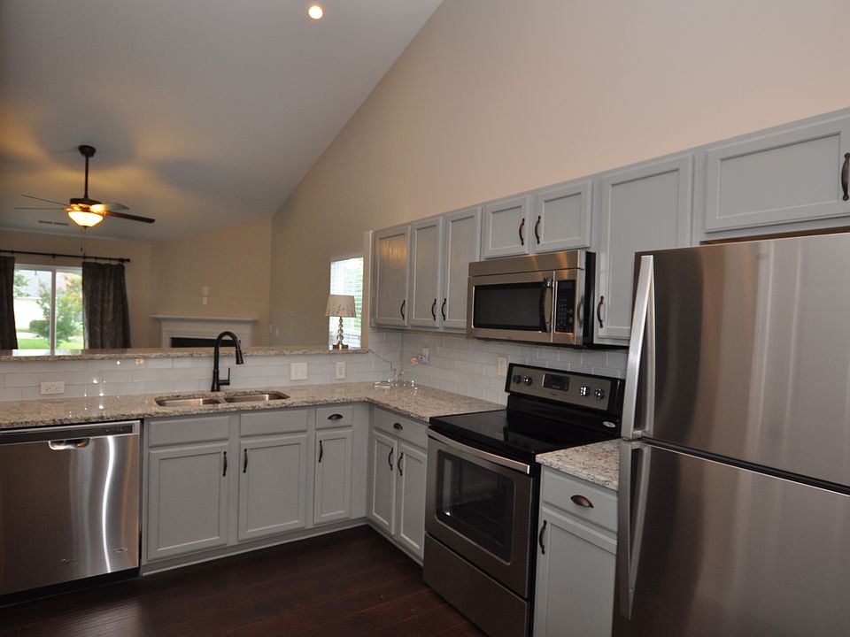 1st image of 8326 Chatsworth Dr