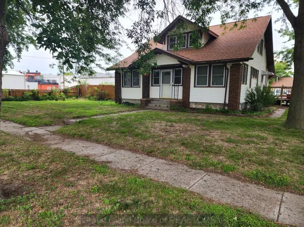 704 8th St, Saint Paul, NE 68873