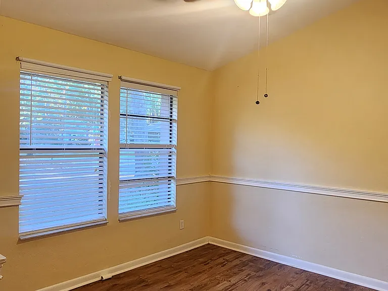 2924 NW 76th Ter — Photo 39