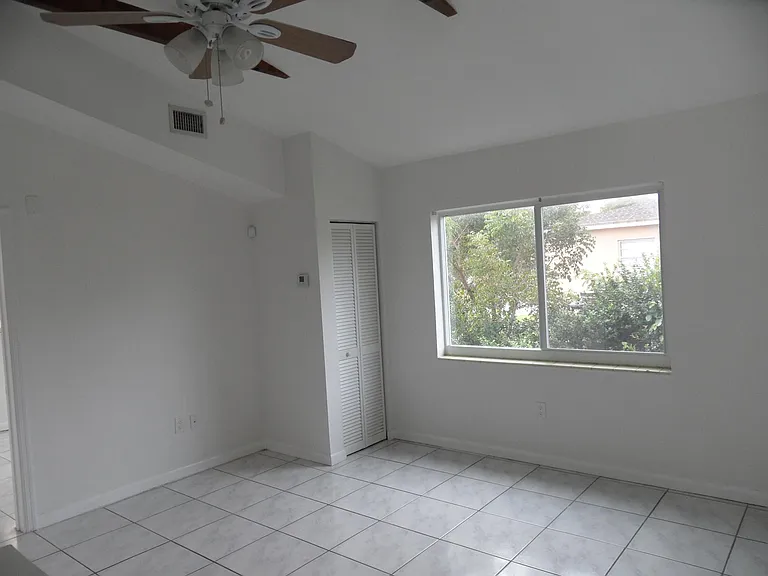 3363 SW 7th St — Photo 2