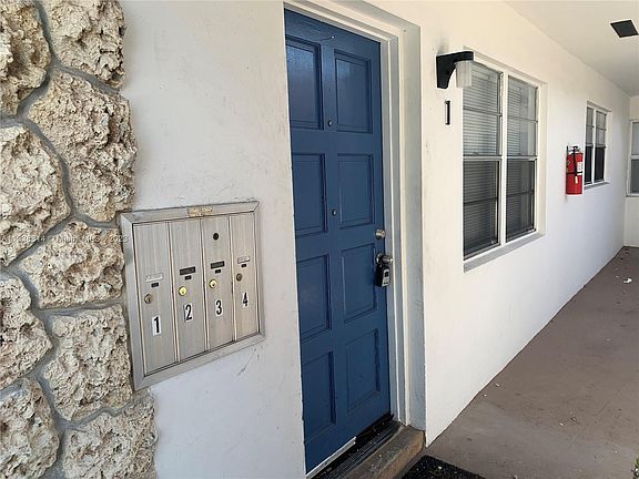 3rd image of 790 NE 46th Ct APT 1