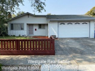 7549 Adrian Dr, Rohnert Park, CA 94928