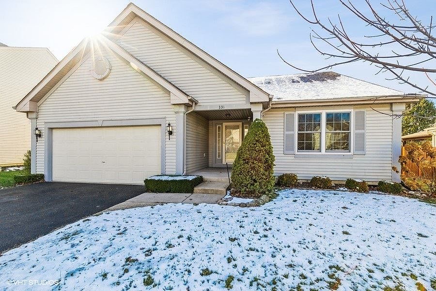 1st image of 331 Woodhill Ln