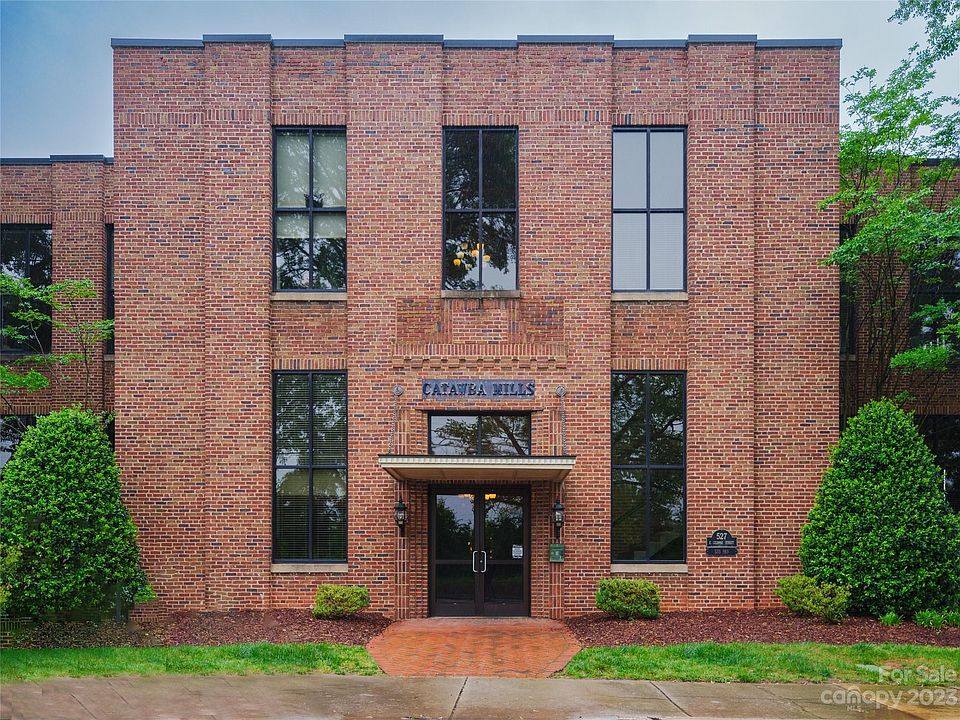 1st image of 581 E Catawba St