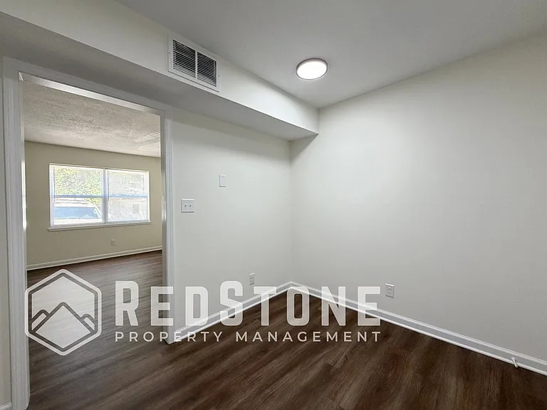 1507 Tucker St #C — Photo 6