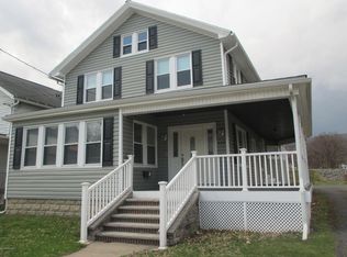 114 Holly Ln, Peckville, PA 18452