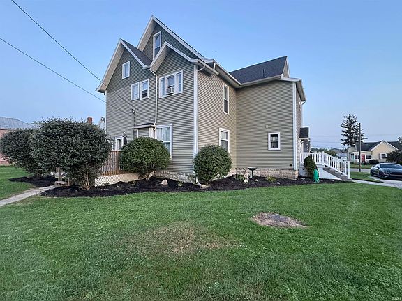 5th image of 430 W Main St