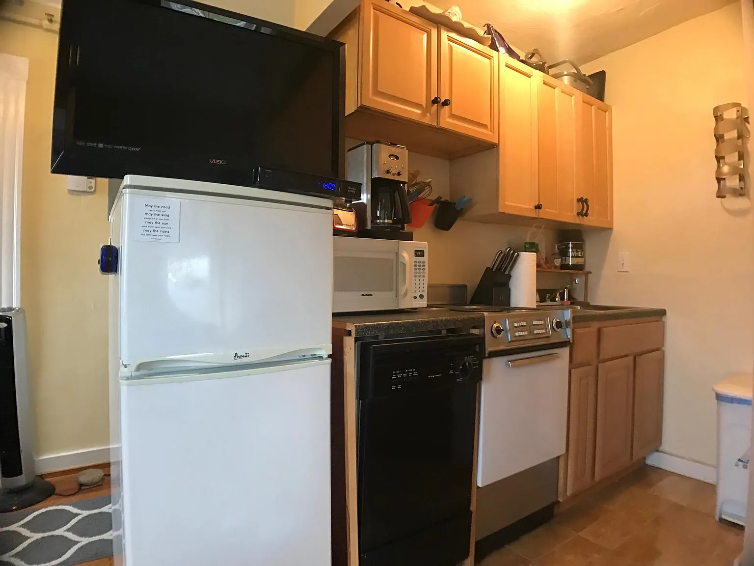 235 Spring St — Photo 3