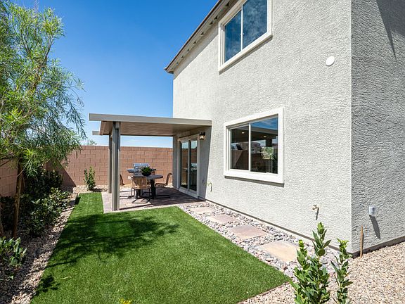 Whitney - Exterior