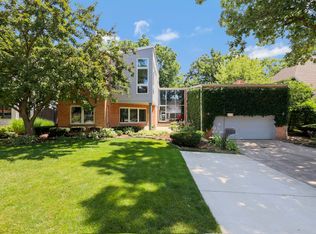 1205 Wincanton Dr, Deerfield, IL