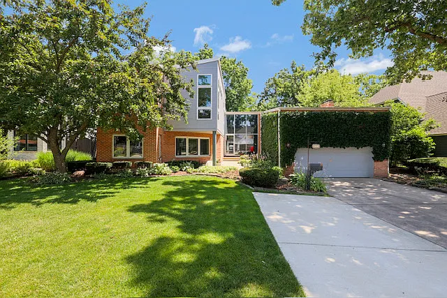 1205 Wincanton Dr photo 1