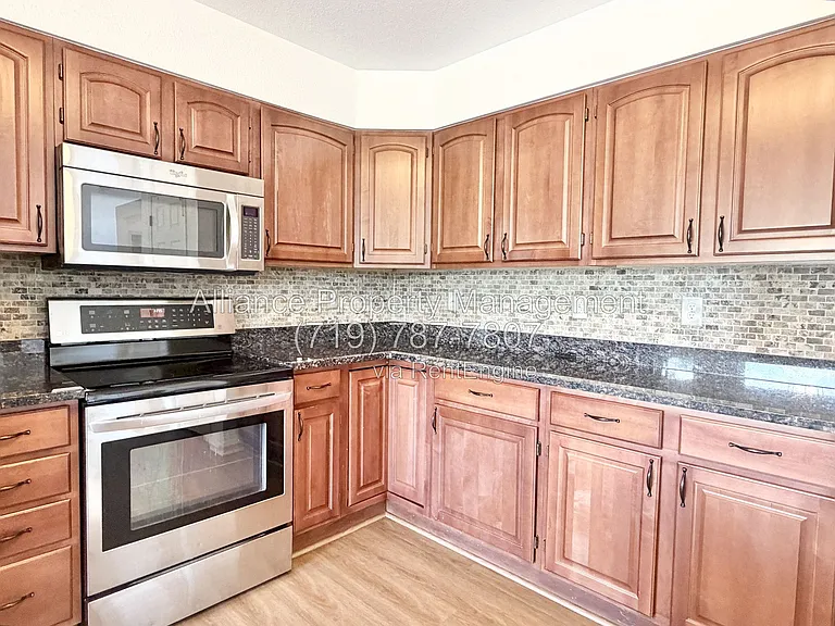 1755 Smoke Ridge Dr — Photo 7