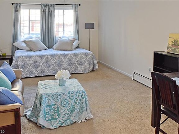 5th image of 4A Foxwood Dr APT E