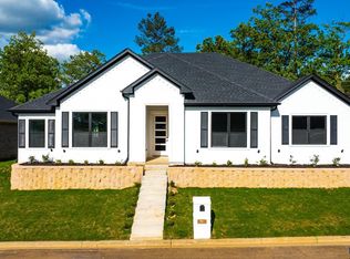 3002 Lismore Ln, Longview, TX 75605