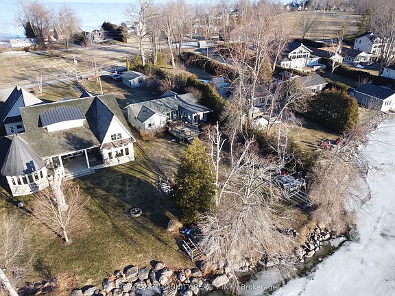 5th image of 579 Duclos Point Rd