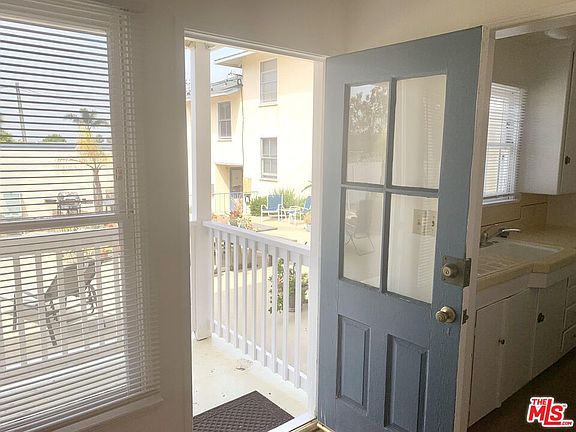 4th image of 2502 Euclid St #2502
