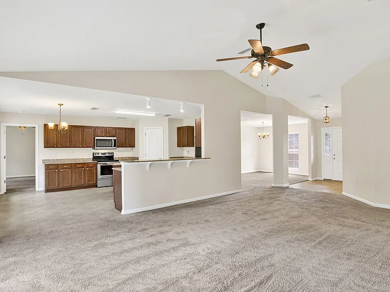 7020 Season Dr — Photo 11