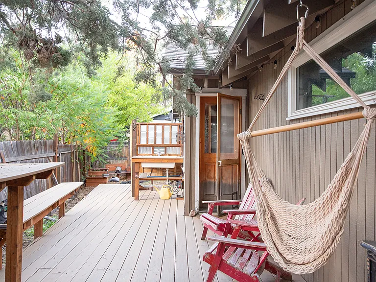 1137 NW Stannium Rd — Photo 33