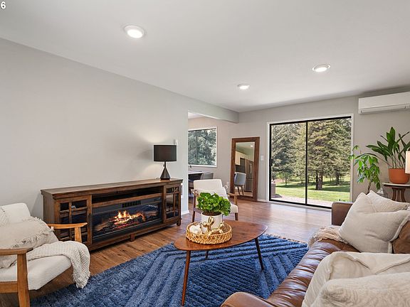 5th image of 40908 NE Miller Rd