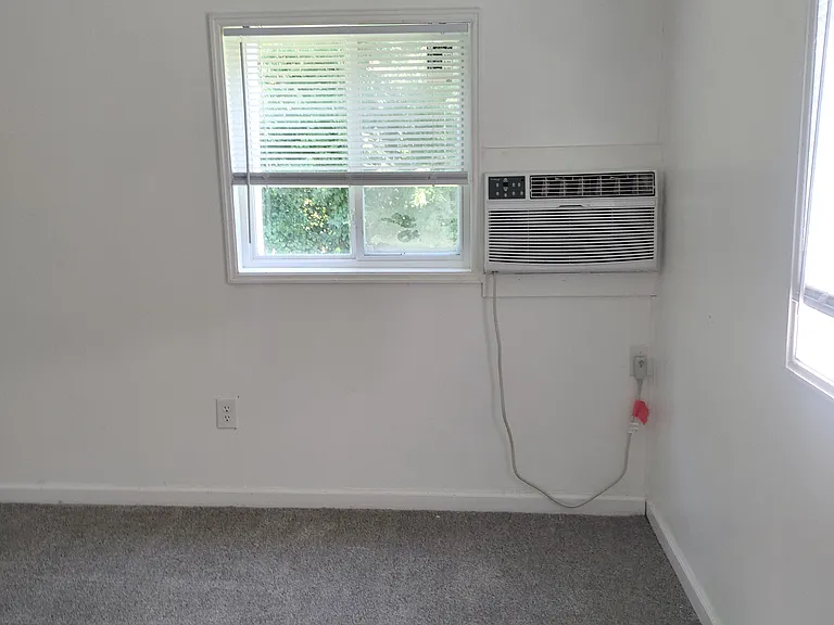 5480 Bluff Rd #10 — Photo 6