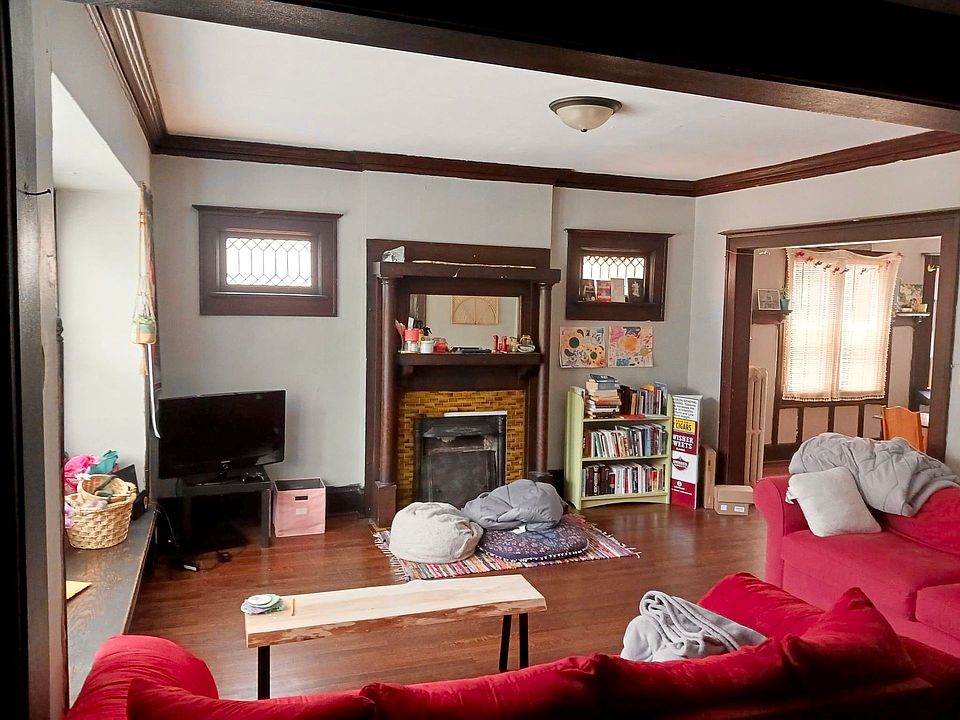 1st image of 2937-39 N Cramer St #2937