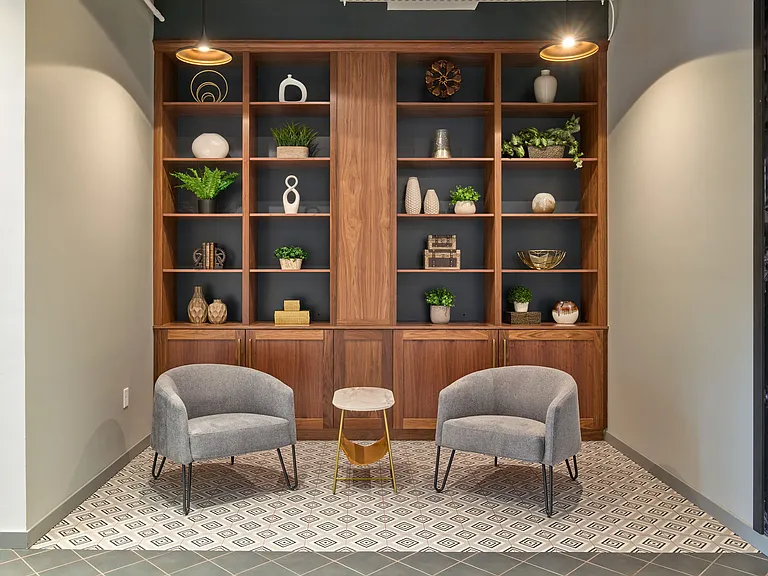 The Seville Apartments — Photo 8