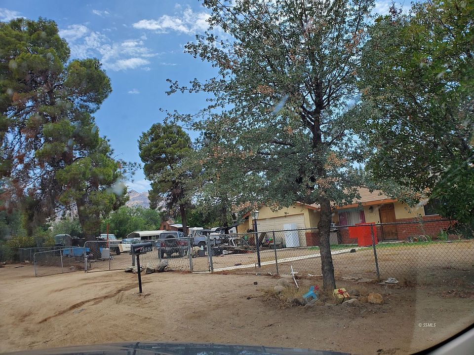 2nd image of 4557 Larsen Rd