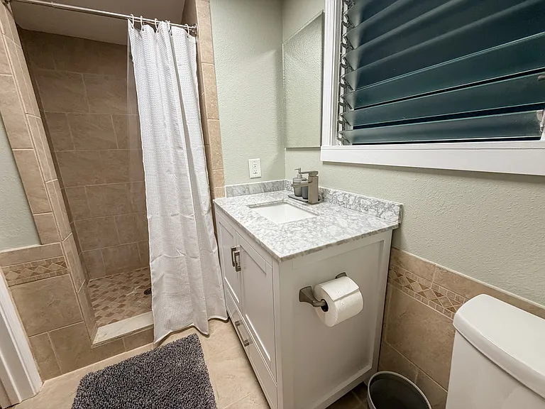 337 Kihapai St #C — Photo 8