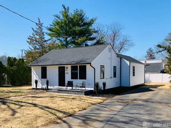 1299 Englishtown Rd, Old Bridge, NJ 08857