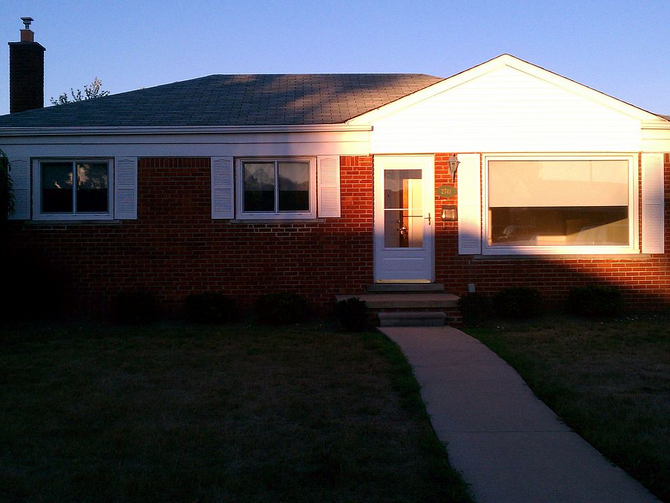 2741 Pinetree Drive 48183
