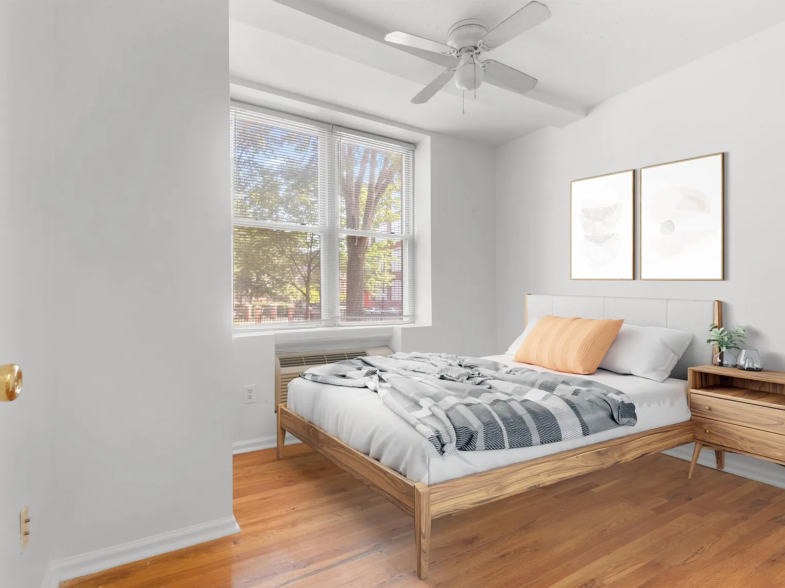 2 bed, 1.0 bath, $3,000 — Photo 3