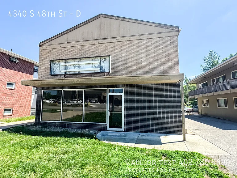 4340 S 48th St #D — Photo 3