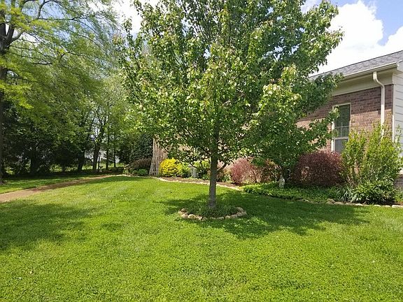 2nd image of 1525 Brentwood Pointe