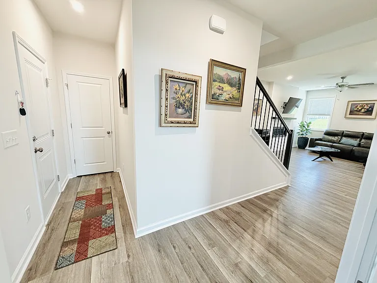 667 Honeydew Dr — Photo 15