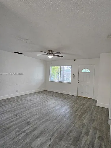 209 SW 9th St #209 Photo 1