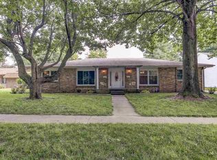 2230 E Hazel Dell Rd, Springfield, IL 62703