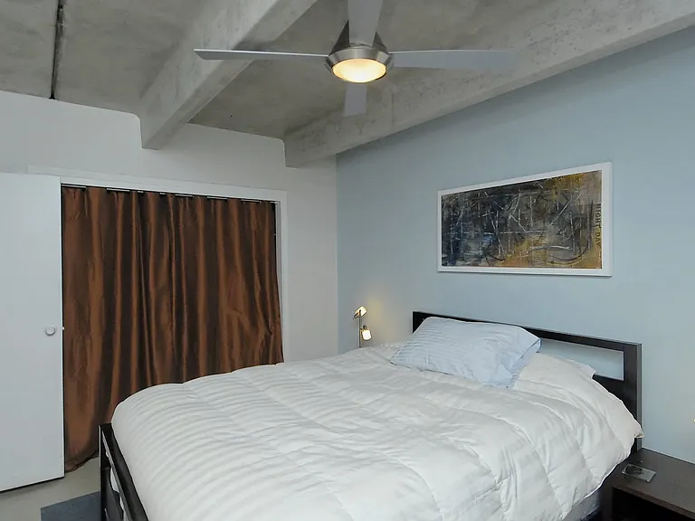 590 N Logan St — Photo 11