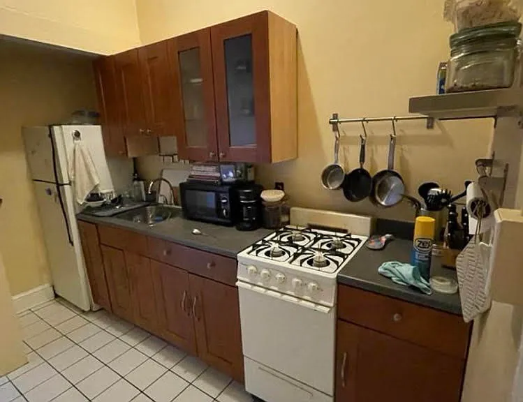 2825 Saint Paul St #1B — Photo 1