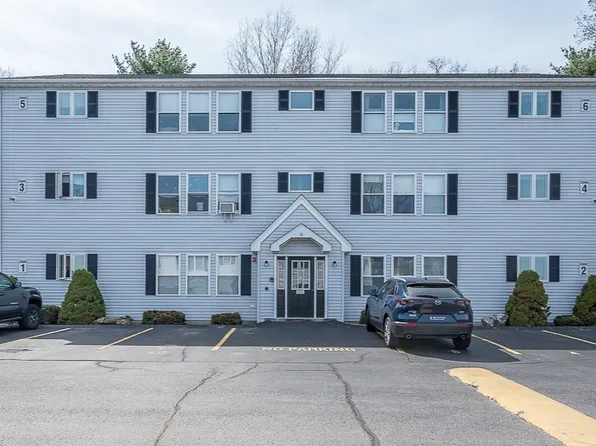 6 Warsaw Ave APT 2, Dudley, MA 01571